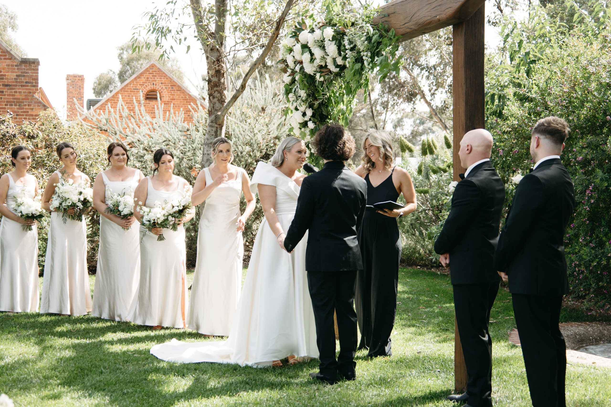 Amanda & Lachie - Final Wedding Gallery